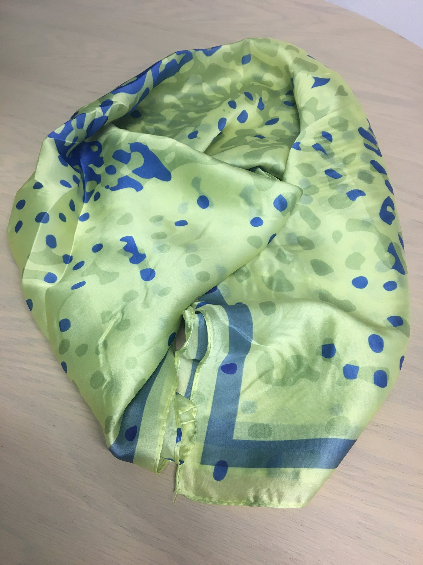 FOULARD ANIMALIER GIALLO BLU