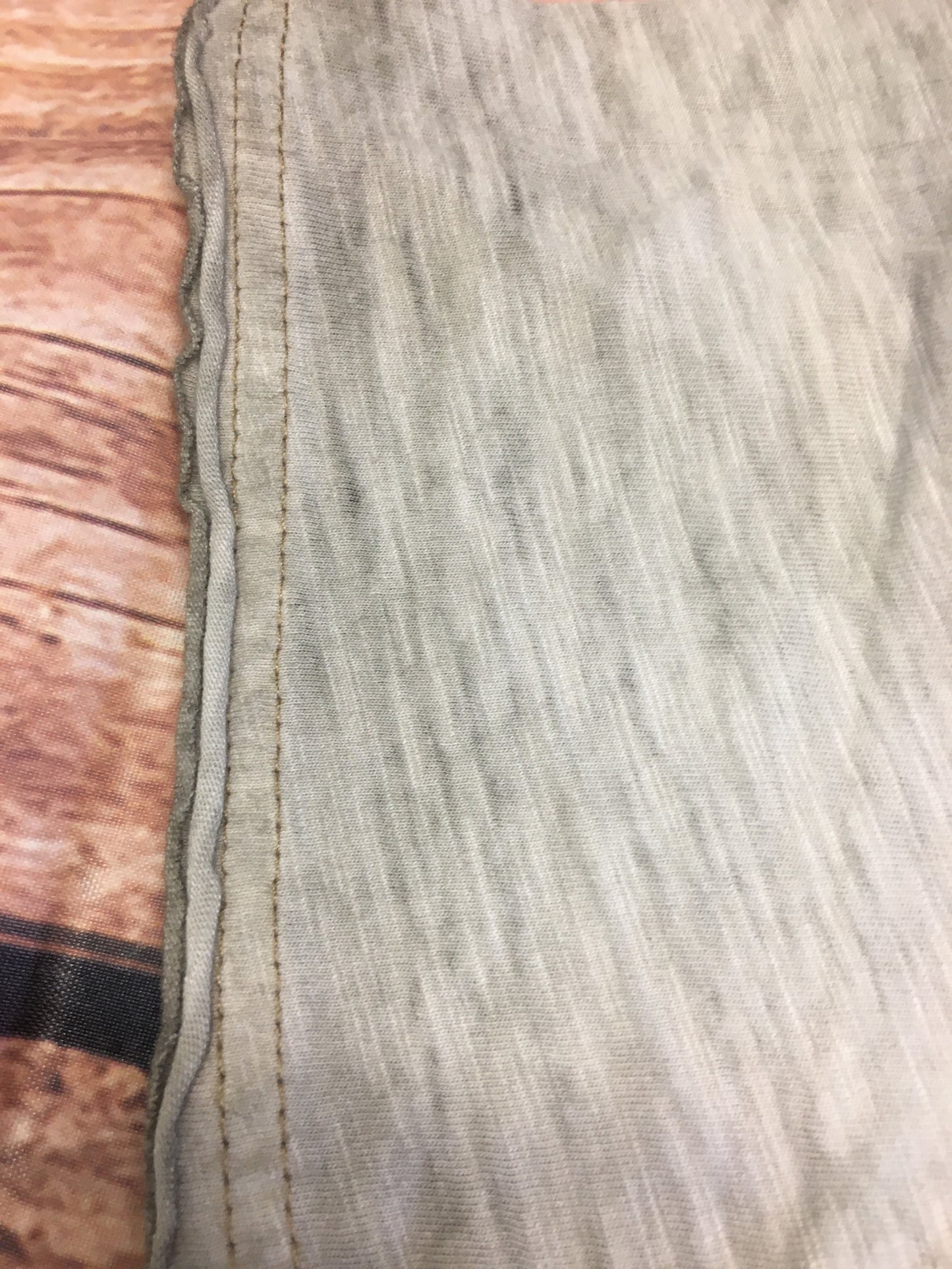 T-shirt cammello collo serafino Gianni Lupo